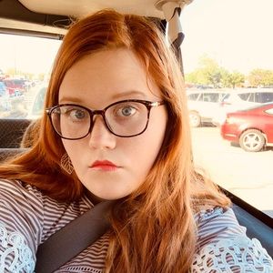 Meet your Posher, Lydia